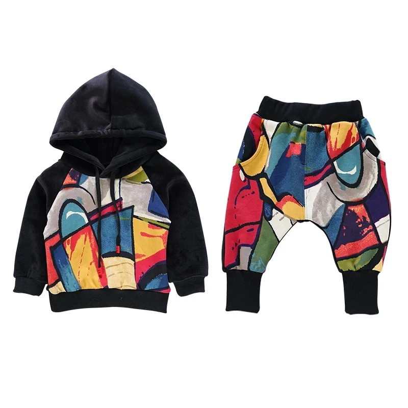 

Baby Boys Spring and Autumn Set 2018 New Children Geometric Pattern Gold Velvet Sports Kids Graffiti Hoodie Sweater 2-Piece 2-7T