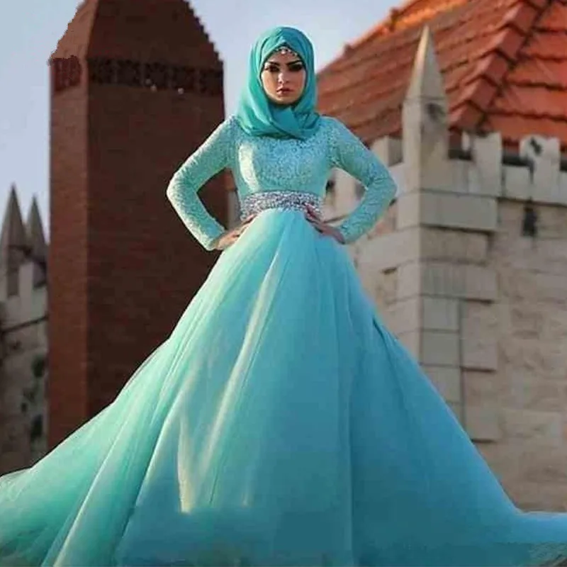 Gorgeous Saudi Arabia Ball Gown Evening Dresses Long Sleeve Dubai