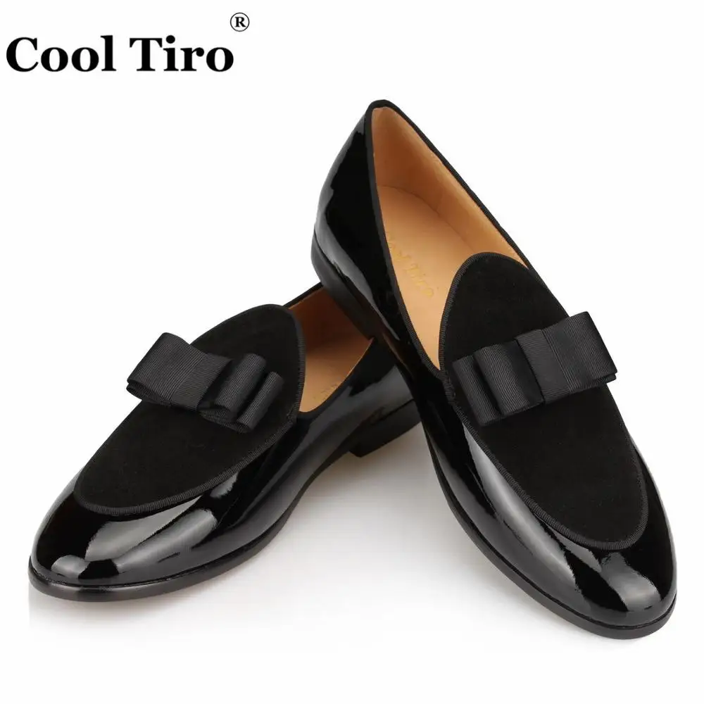 Cool TIRO/мокасины ручной работы из лакированной кожи черного цвета и бархат шить с галстуком-бабочкой Для мужчин свадебные модельные туфли для торжеств лоферы - Цвет: Черный