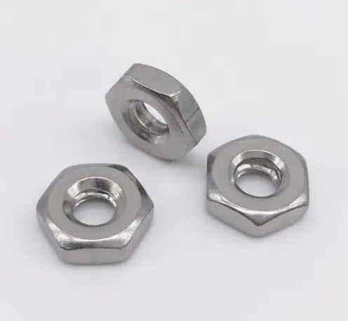 Купить Гайку 5 8