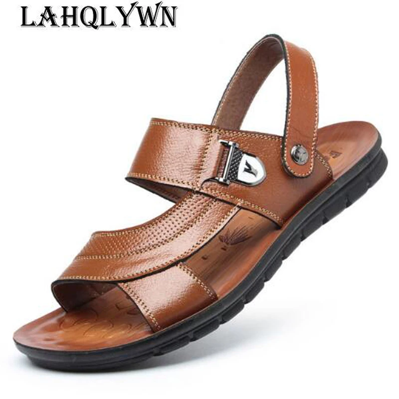 

Classic Men Soft Sandals Summer Classic Beach Male's Slippers With Metal Decoration Comfortable Outdoor Men Flats H326