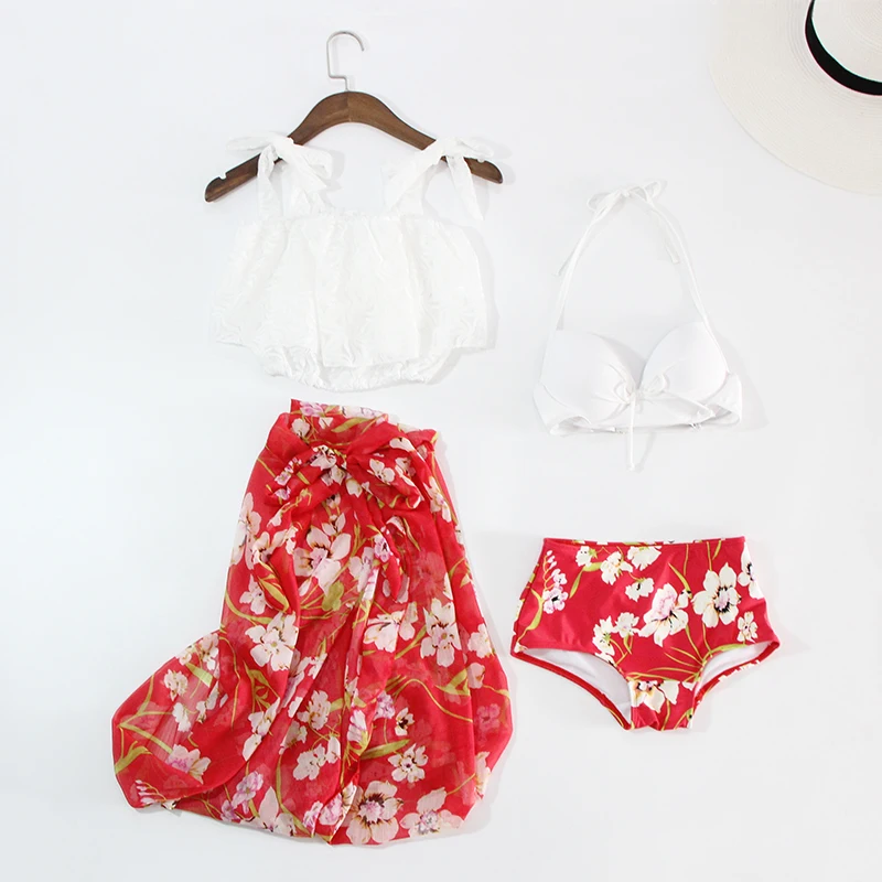 2017 New Direct Selling Small Lin Home Four Piece Swimsuit Bikinis