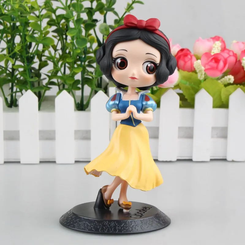 2017 Movie Cartoon Princess Snow White Action Figure Model Toys Big Eyes Snow White Dolls Cake Home Decor 14cm  (1)