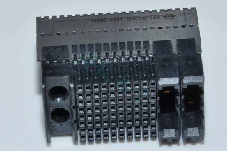 

Imported industrial MOLEX connector Model : 74680-9994