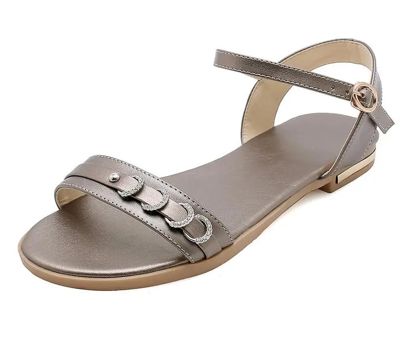 Dousin Partin 2019 Women Sandals Flat Heel Champagne Cow Leather+PU Round Open-toed Buckle Metal Decoration Soft-soled Shoes