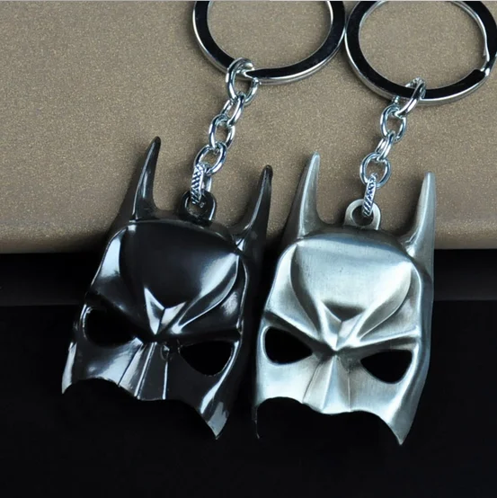 

Batman Metal Mask Keychain Comic Super Hero Figure Key Chain the Justice League Batman Toy Accessories Keyring Gift 043