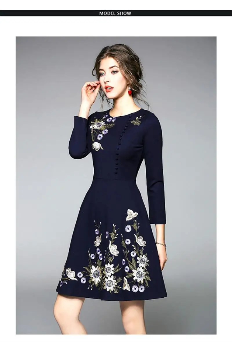 Women Flowers Embroidered Hem Dress Round Neck 3/4 Sleeve A-line Skirt 2018 Spring Summer Fashion Knee Length Dress