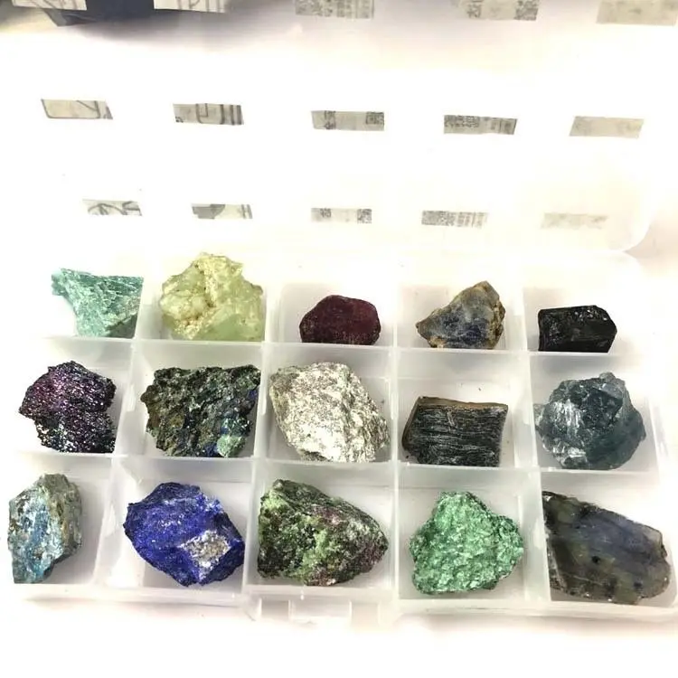 

Wholesale 15Pcs/set Ore Fossil Set Ornament Natural Stone Craft Crystal Gemstone Healing Quartz Crystals Natural Stones