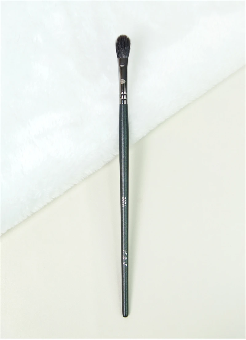 P207a-02