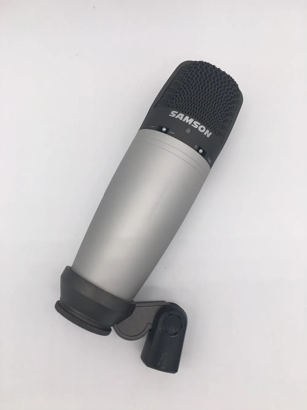 SAMSON C03 с большой диафрагмой мульти-шаблон Студийный конденсаторный микрофон с поворотной подставкой крепление и чехол для переноски для записи звука