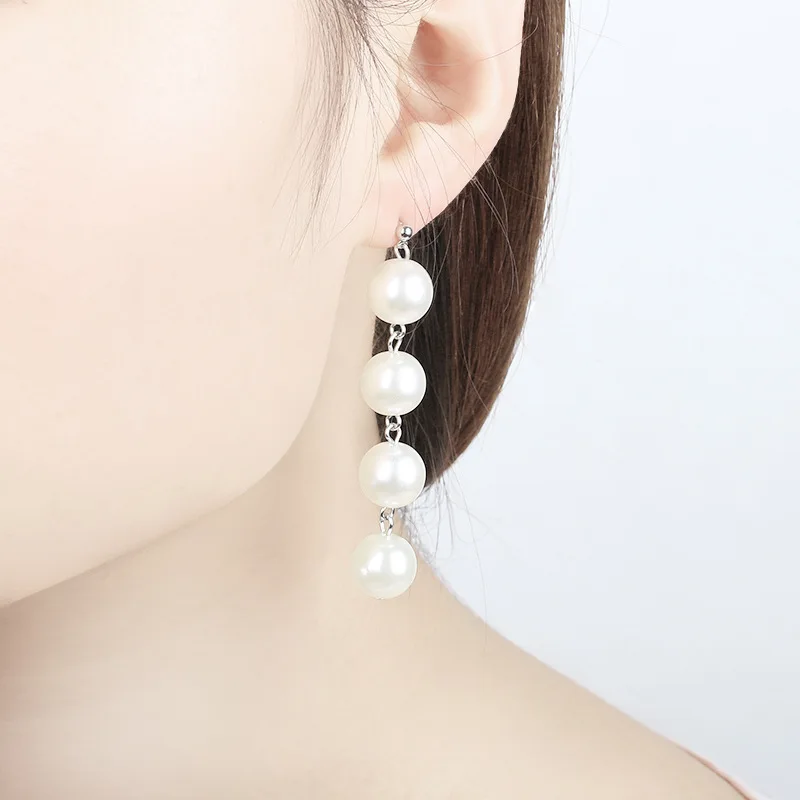 

Luxury Personality Design Asymmetrical Pearl Earrings For Women Simple Transparent Flowers Shell Earrings Clip Handmade Jewelry