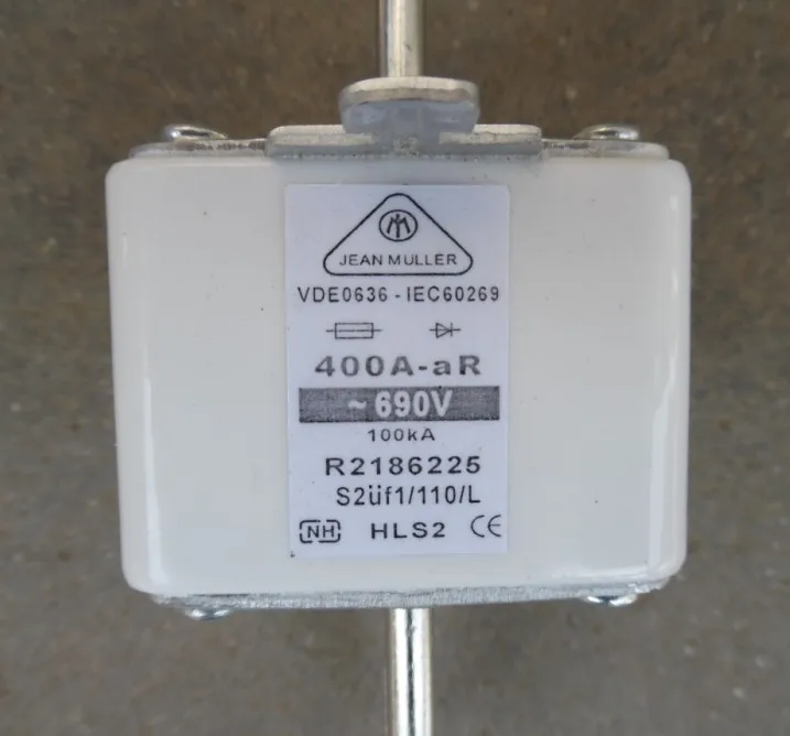 Предохранители: HLS2 400A 690 В S2uf1/110/L R2186225 / 630A 690V R2186925 450A R2186400 R2086921|Перемычки| |