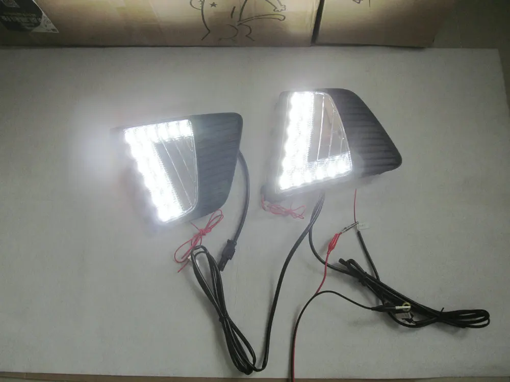 1 Pair LED DRL For Hyundai Creta IX25 LED Daytime Running Light fog DRL with yellow turning signal lamp