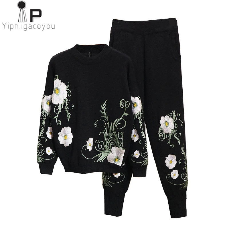 

Female Casual two piece set 2019 Spring autumn New print Hooded Women sets Plus size loose women 2 piece set top and pants D073