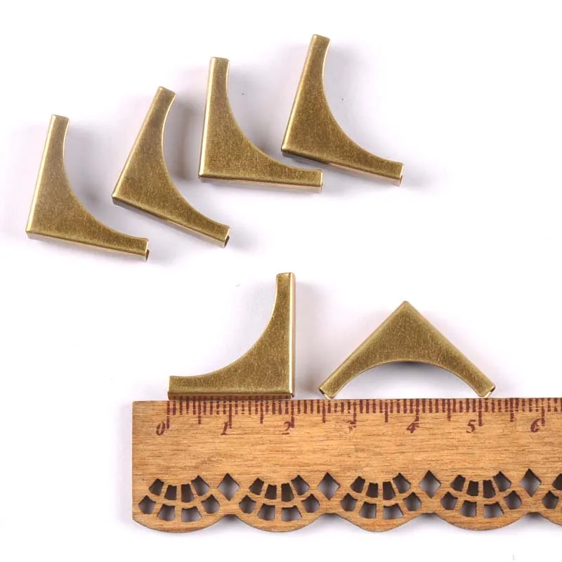 Description Picture 4 of item30pcs Bronze Metal Corner Protector For Scrapbooking Accessories Photo Albums Book Corners Crafts DIY Decoration 20x20x4mm C2246