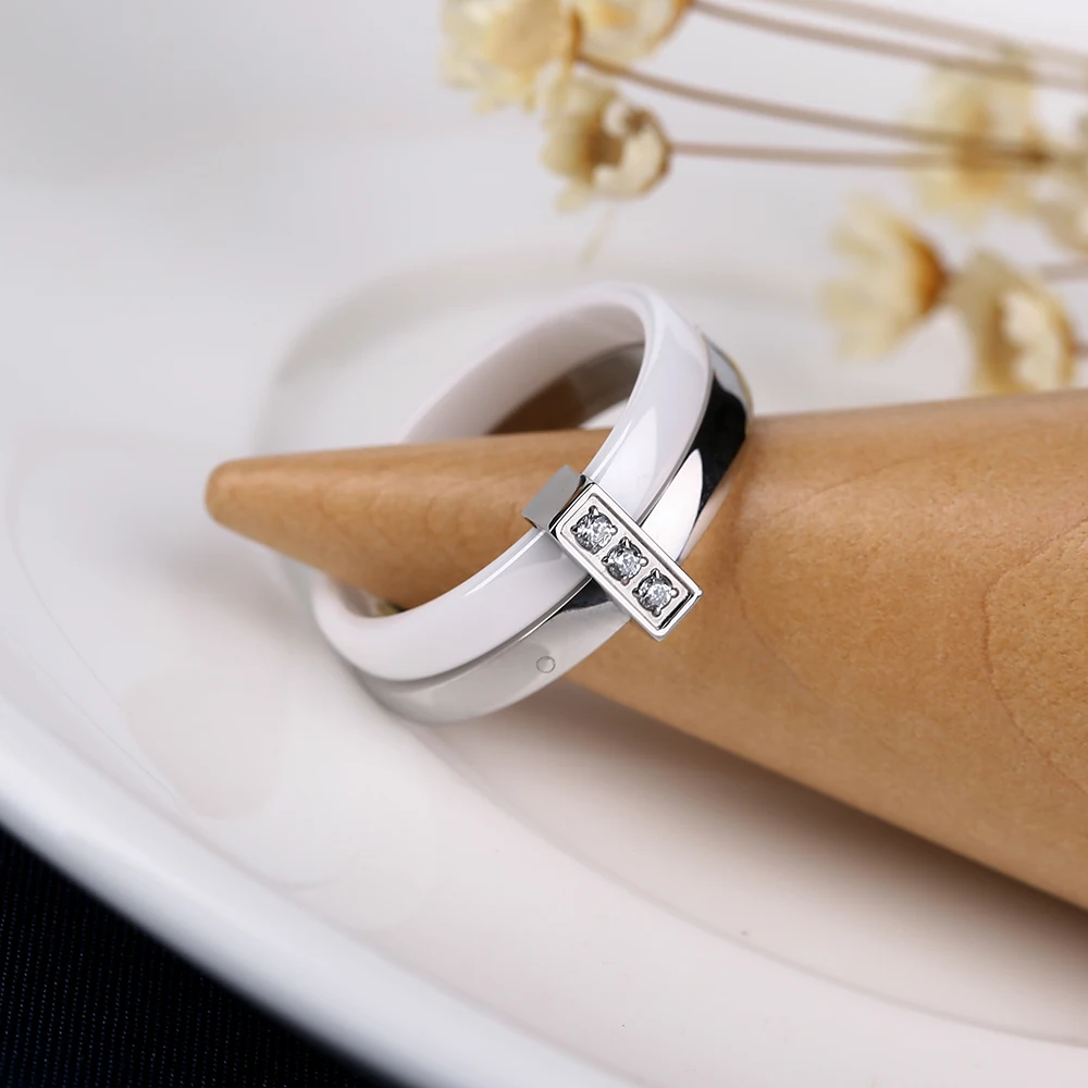 2018 Red Ceramic Ring For Women Two Layers Stainless Steel Silver Inlaid Zircon Thin Rings Unique Design Wedding Engagement Ring