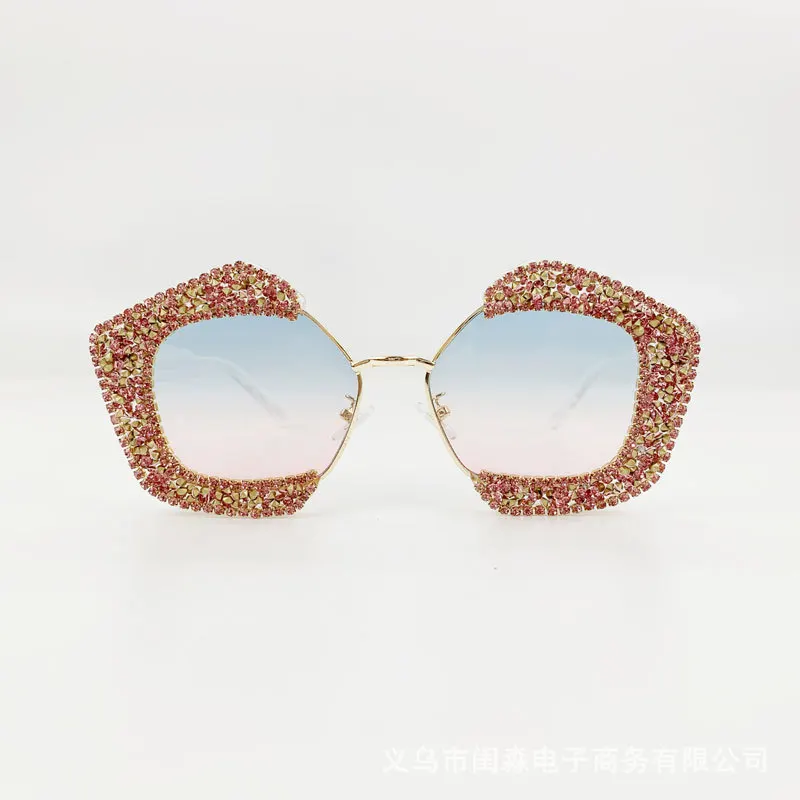 

2019 Newest Fashion Women Square Sunglasses Vintage Oversize Brand Design Bling Diamond Sun Glasses Ladies Female Shades Oculos
