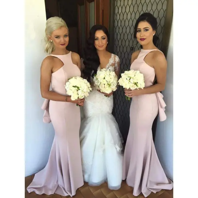 bride and 2 bridesmaids