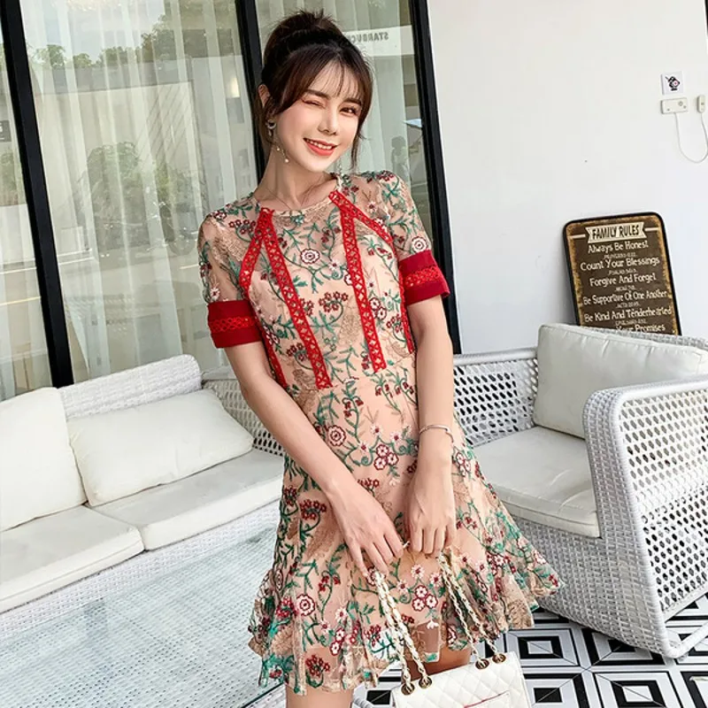 

Fashion Designer Runway dress 2019 Summer Women Dress short Sleeve Floral Mesh Embroidery Slim Elegant Dresses