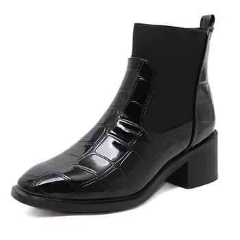 

2019 autumn and winter new boots crocodile leather women's boots Chelsea thick with fashion wild Martin boots.