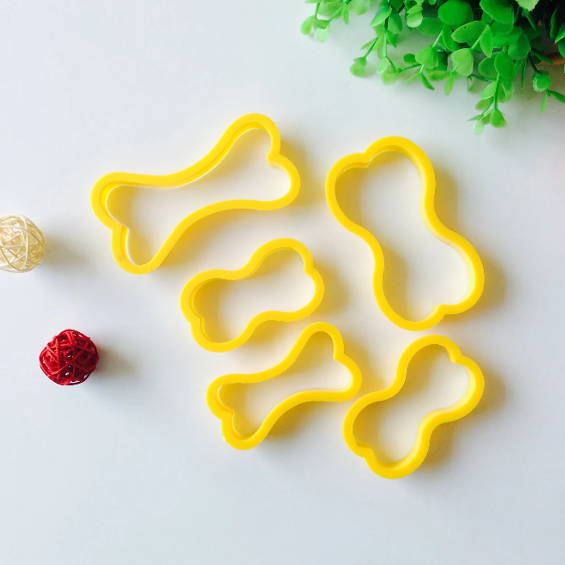 

Pop 5 pcs/lot Bone Shape Modelling Plastic Fondant Sugar Craft Cake Decorating Tool Cake Mould Cookie Cutter