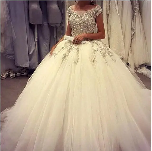 18905 2017 Vente Chaude Robe De Bal Tulle Robes De Mariée Turquie Cour Train Puffy Gothique Appliqued Mariée Robes Manches Scintillant 2016 Dans