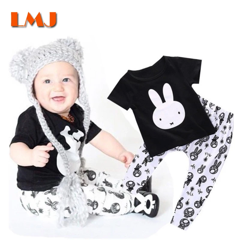 ブランド子供服セットファッション黒ウサギtシャツ+ロングパンツ2ピース/ロット