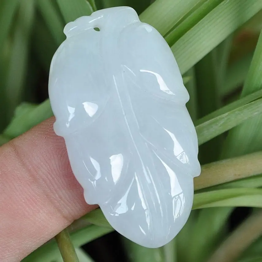 

Certified natural "Grade A" Light Green Emerald Jade Pendant ~ leaves 10.19