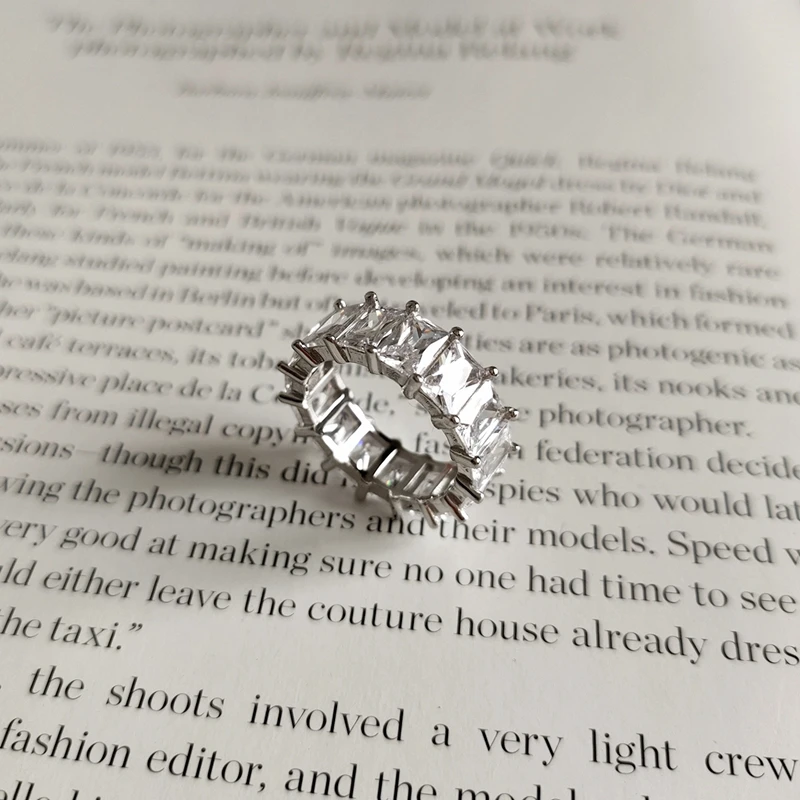 Корейский Благородный квадратный кристалл Закрытое кольцо для женщин 925 пробы бело-золотой круглый набор с белым старшим кристаллом обручальные кольца
