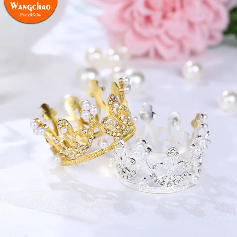 

Shining Mini Crown Cake Topper Metal Pearl Happy Birthday Cake Toppers Wedding&Engagement Cake Decora Sweet 16 Party Decorations
