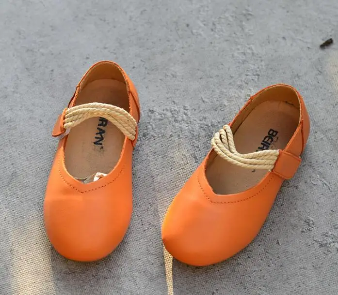 Детская обувь; обувь из натуральной кожи для девочек; сезон весна-осень; Новинка года; повседневная кожаная обувь с пряжкой для маленьких принцесс - Цвет: Оранжевый