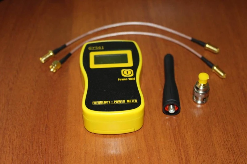 

2pcs Digital Portable Frequency Counter Meter GY561 Test Range 1MHz-2400MHz /0.1W-50W for walkie talkie easy to operate