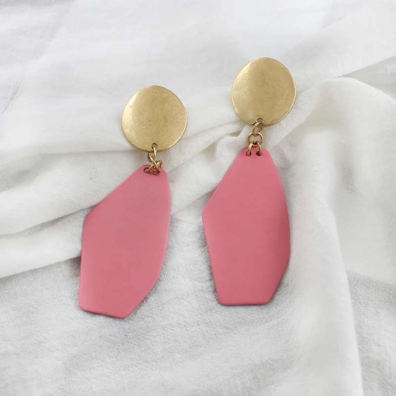 

New Creative Earrings with Irregular Graphics Pink Metal Slice Chain Pendant Fashion Party Earrings Jewelry with Female Charm