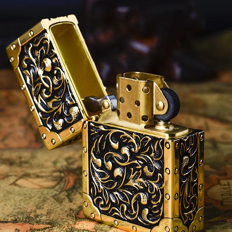 зажигалка ручной работы. Zippo display case leather. кастомные зажигалки zippo. сувенирные зажигалки. зиппо в коже.