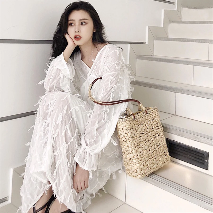 Straw-Bags-For-Women-Handmade-Woven-Beach-Bags-Bohemian-Rattan-Basket-Flowers-Women-Handbags-Fashion-Box (1)