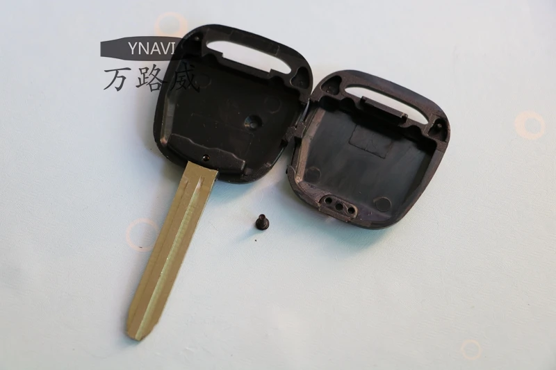 

YNAVI Car Key Cover Housing Side 2 Buttons Toy43 Remote Key Shell Fob Blank Case Fit For Toyota With 2 Hole On The Side