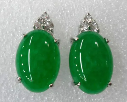 

lady's fine green jade stud earring 5.29
