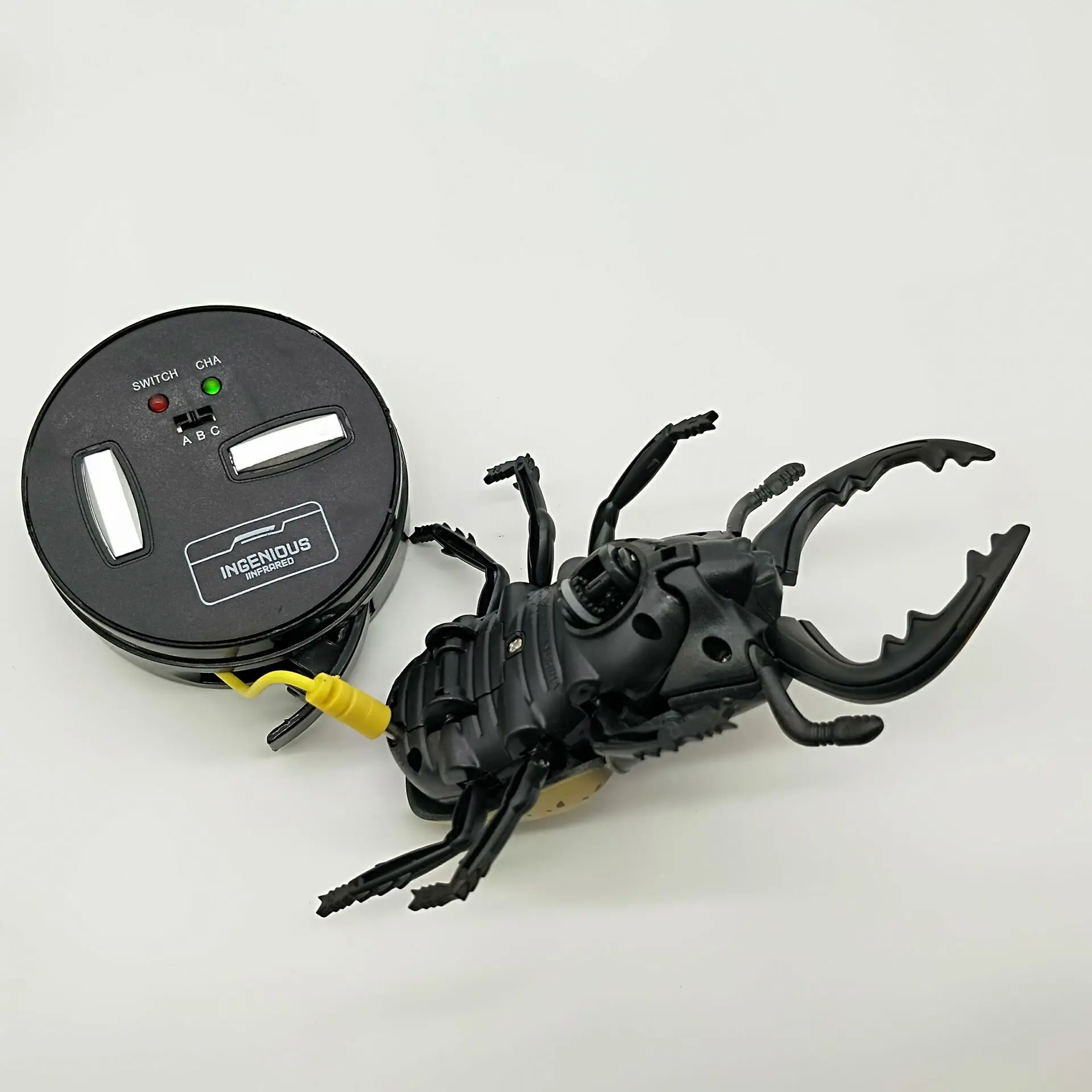 Необычный пульт дистанционного управления Жук Лопата жук имитация растления насекомых Инфракрасный RC Электрические насекомые игрушки