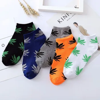 

2020 Hot sale! Fashion New Arrival Men Socks colorful breathable socks Maple leaf Comfortable Cotton short socks
