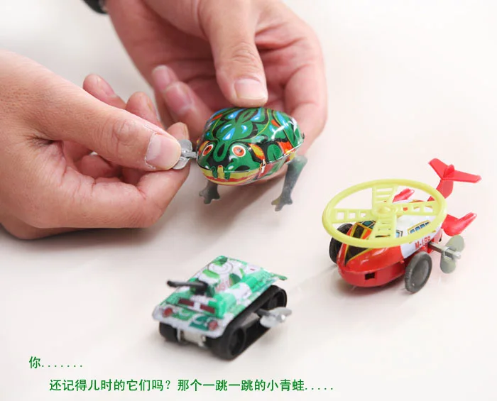 Free shipping New 2015 Nostalgic classic metal frog wound up toy plane