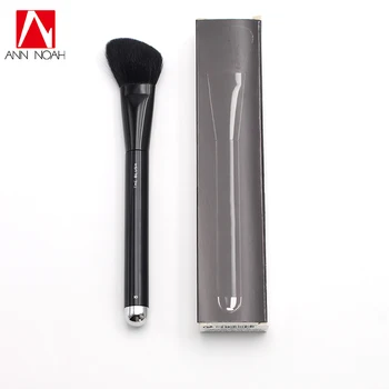 

Classic Black Wood Handle Feather Antibacterial Fiber No.10 Makeup The Angled Blush Brush
