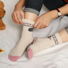 2 пары, рождественский подарок, новые зимние теплые женские носки, хлопковые креативные модные милые теплые носки с мультяшным принтом