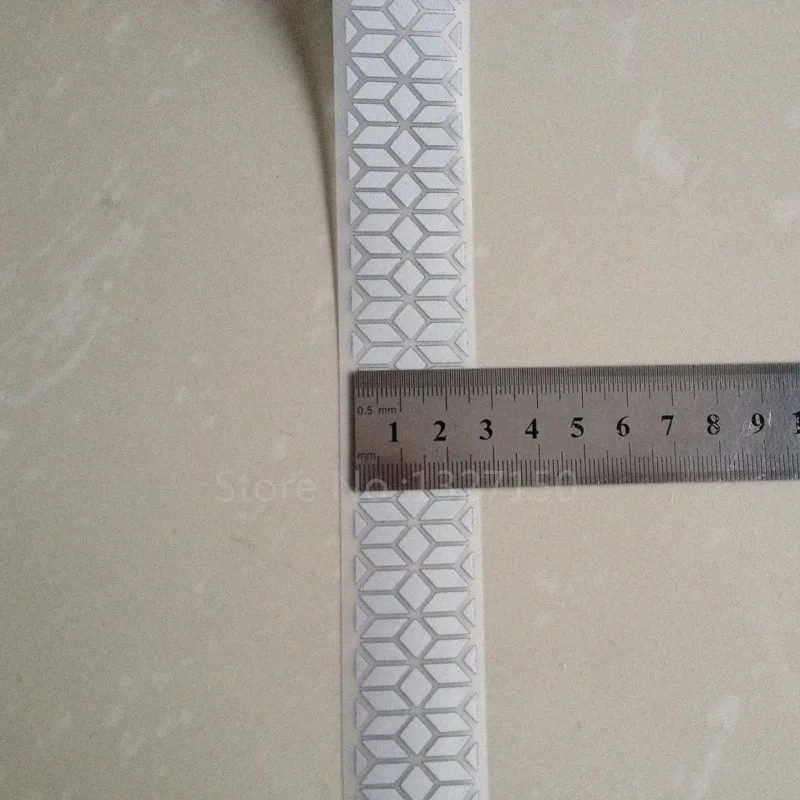 DIY 25 мм x 0,5 м Серебряная светоотражающая лента безопасности Ткань теплопередающая пленка железная для одежды кошелек#09