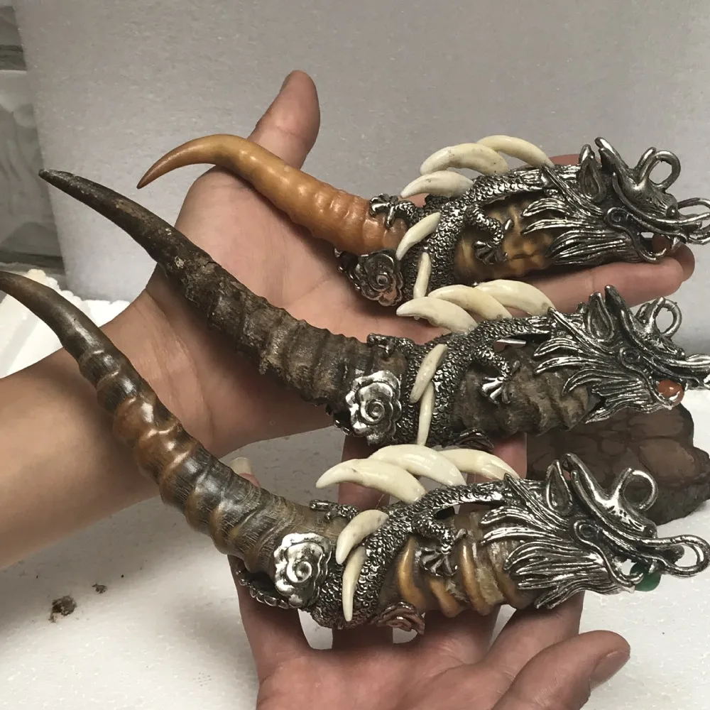

Rare sculpture of natural Tibetan sheep horn embedded pure hand sculpture dragon dragon ball antique hand play pieces