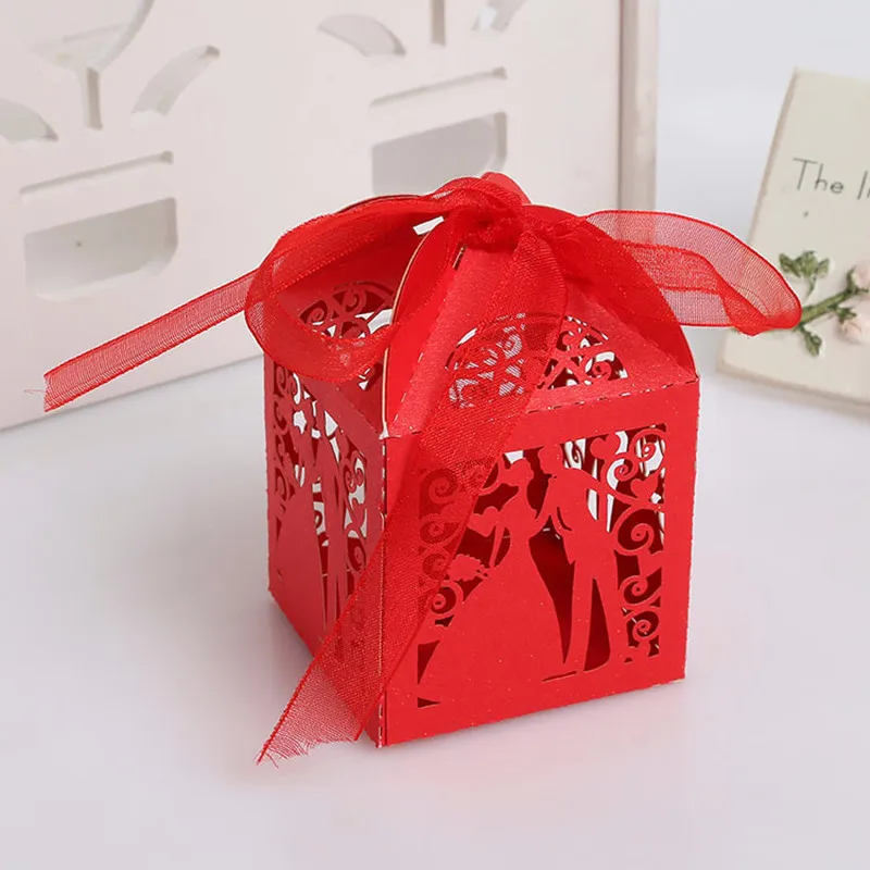 

20pcs Wedding Couple Design Luxury Lase Cut Deco Mariage Cake Chocolate Macaron Carton Dragees Candy Gift Favour Box with Ribbon
