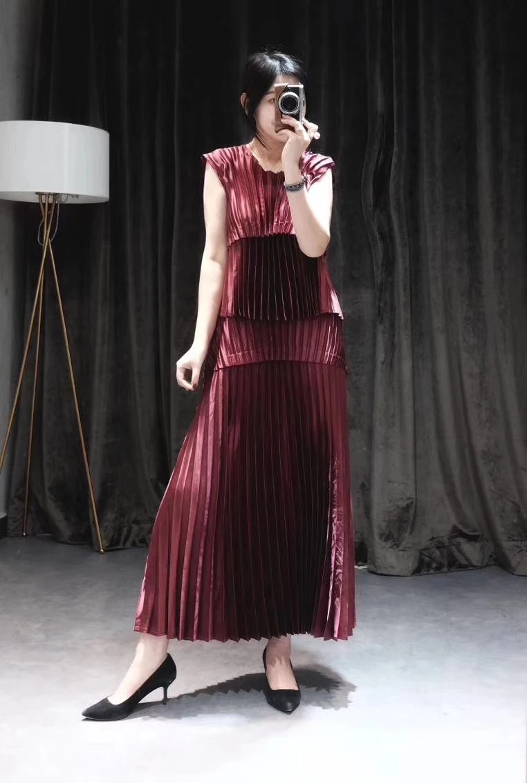 Бесплатная доставка Miyake модная Однотонная футболка с короткими рукавами и круглым вырезом + плиссированная юбка lomg в наличии