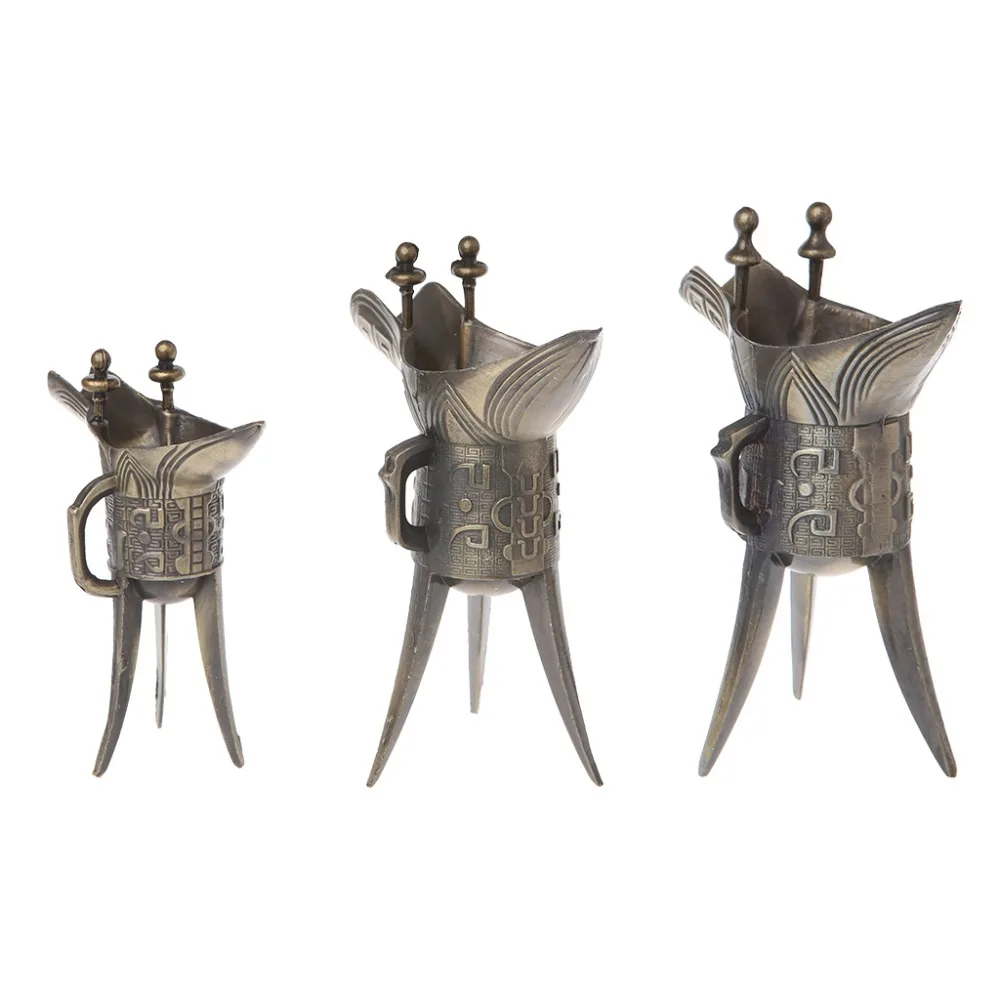 

1Pc Chinese Antique Archaistic Embossment three-legged Cup Wine liquor Cup Home Decor Collective Craft 3 Size