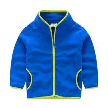 Boue-Uni 2017 nouveau enfants d’hiver manteaux enfants survêtement à manches longues de couleur de sucrerie de mode manteau pour garçons filles veste polaire