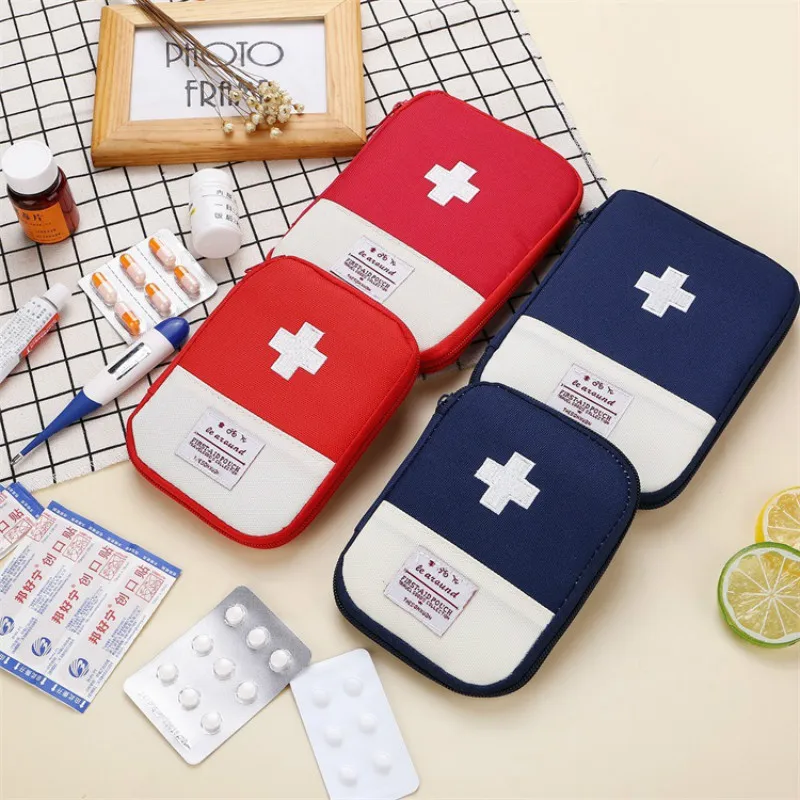 Mini Outdoor First Aid Kit Bag Portable Travel Medicine Package Emergency Kit Bags Small Medicine Divider Storage Organizer