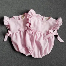 The New Summer Infant climbing clothing fashion novelty female baby Siamese baby girls romper triangular conjoined clothes